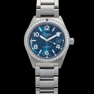 Glashütte Original SeaQ Diamonds Bezel on Bracelet 1-39-11-09-82-70