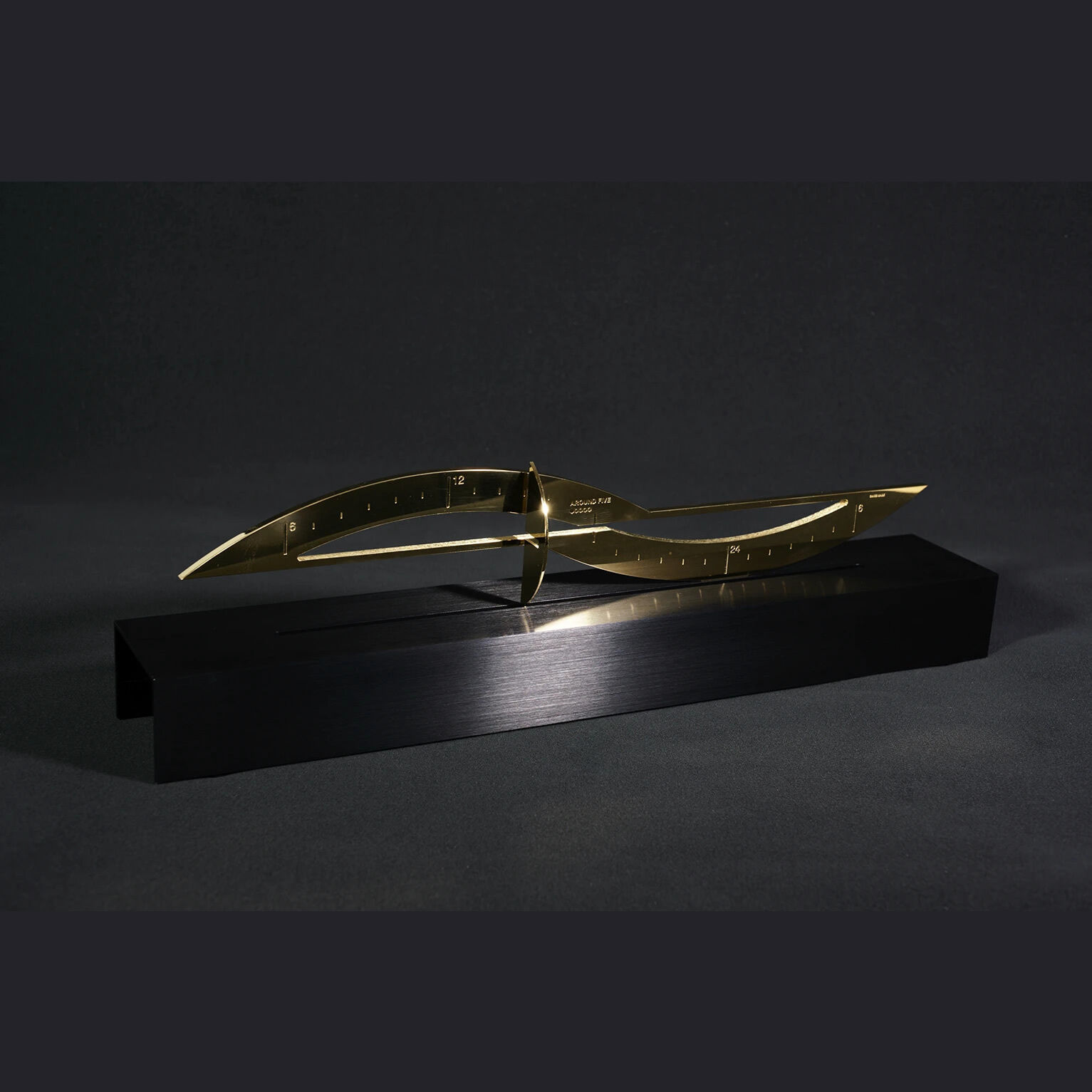 Around Five Natural Polished Brass With Frame