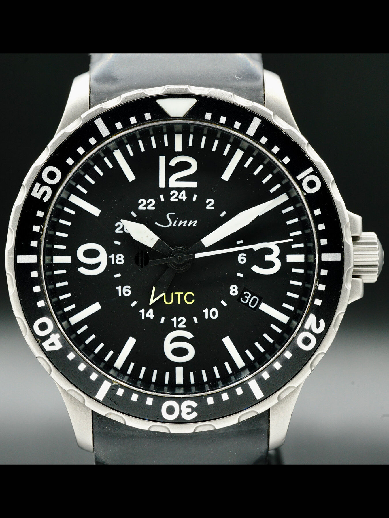 Sinn - 857 S UTC : 857 S UTC : SOLD OUT : black dial on