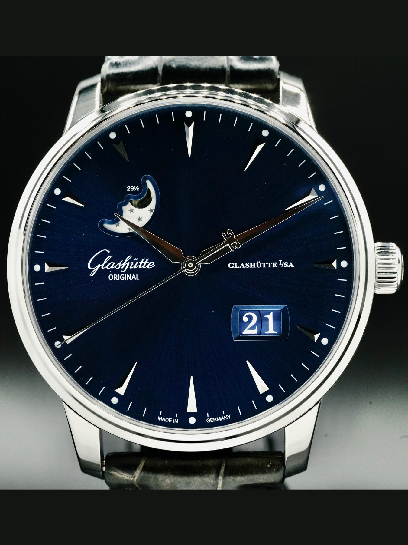 Glashütte Original Senator Excellence Panorama Date Blue Dial 36-04-04-02-01