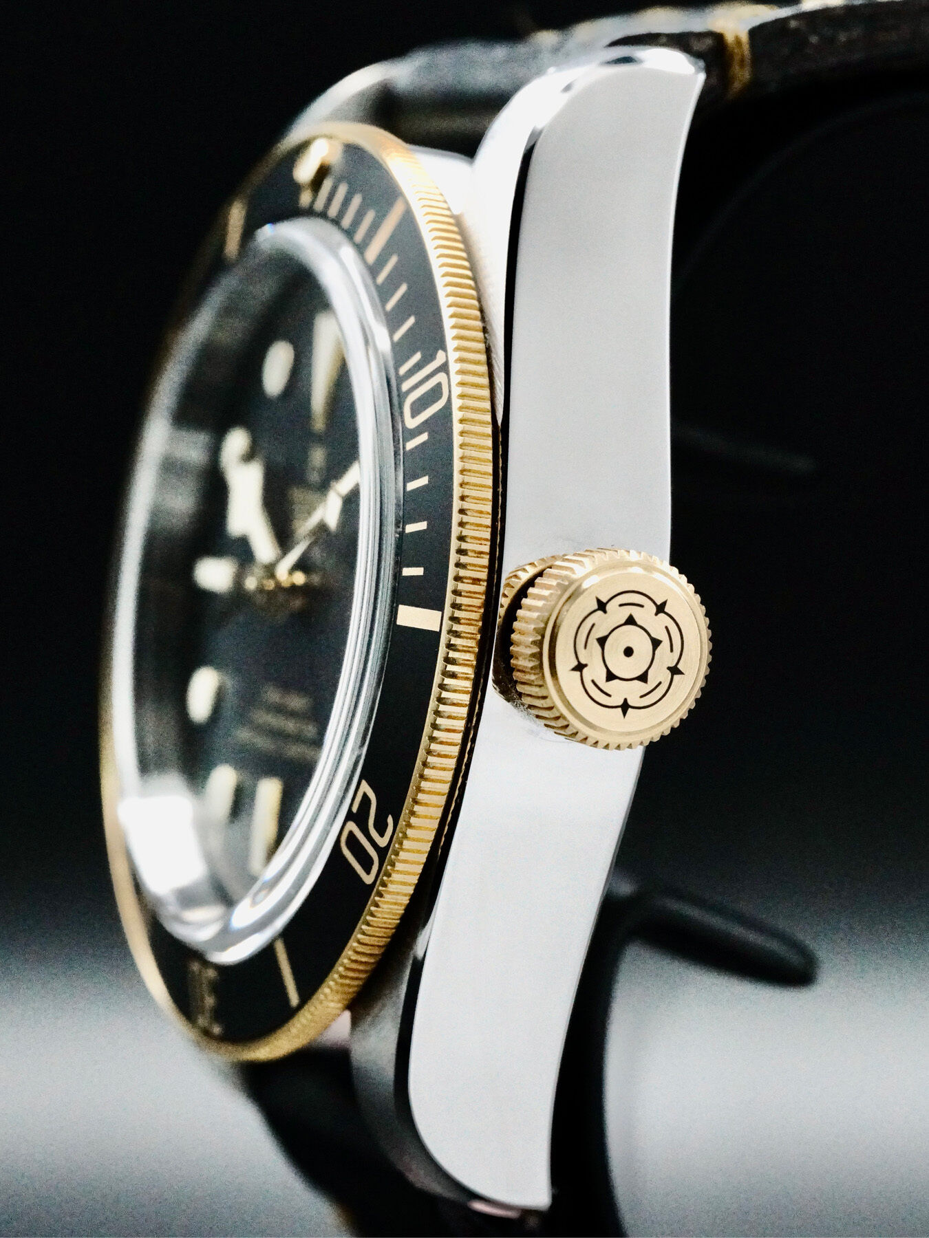Tudor 79733N Black Bay Steel and Gold - Exquisite Timepieces
