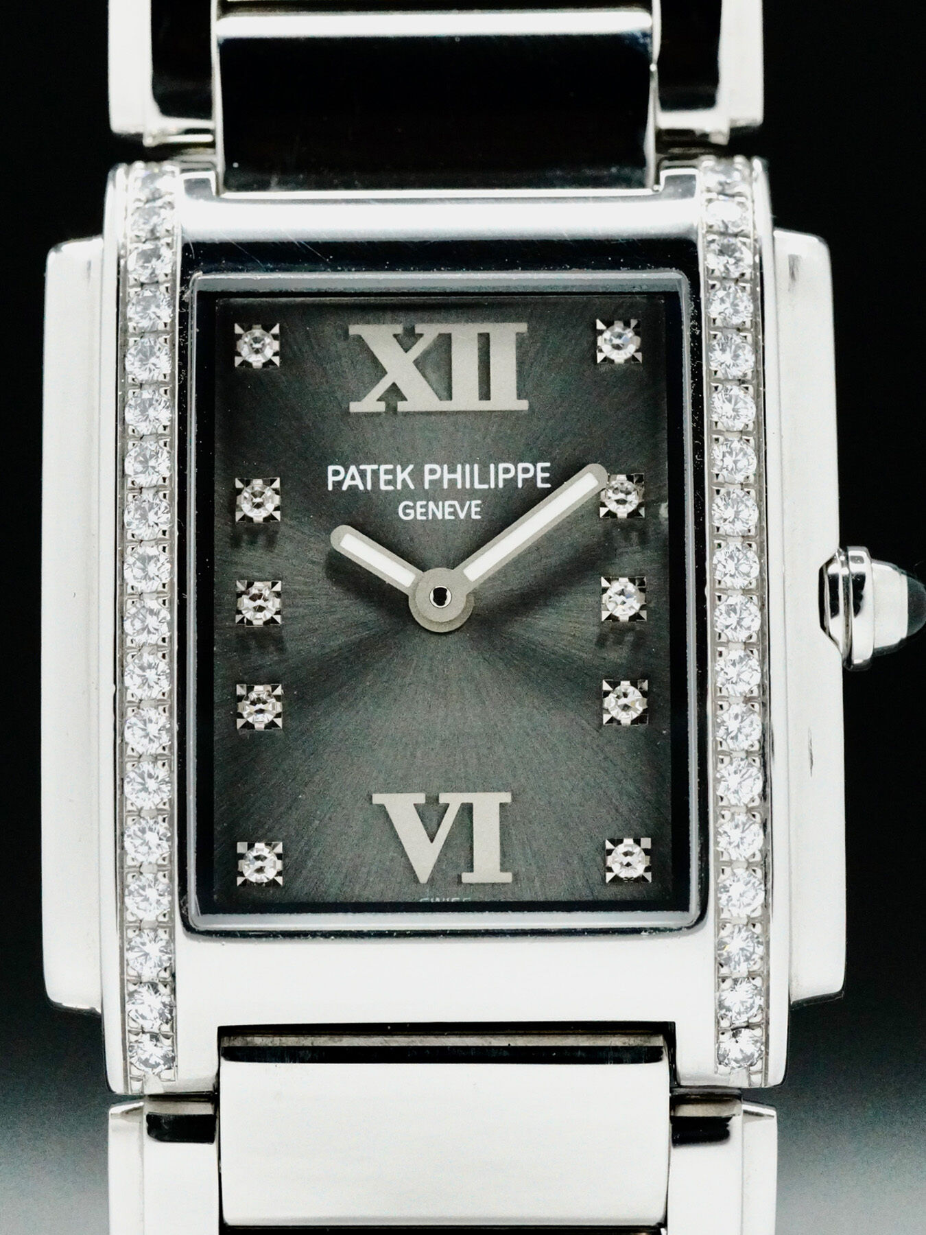 Patek Philippe 4910/10A-010