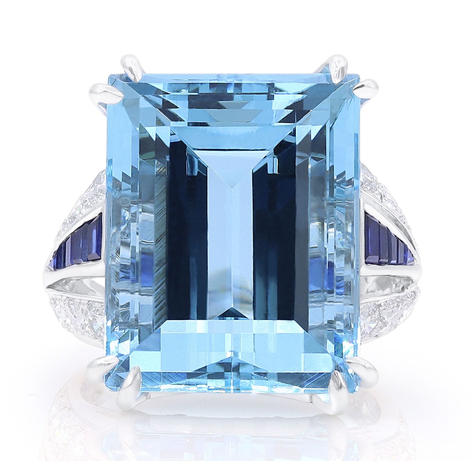 Oscar Heyman 18.11ct Emerald Cut Aquamarine Ring 302207