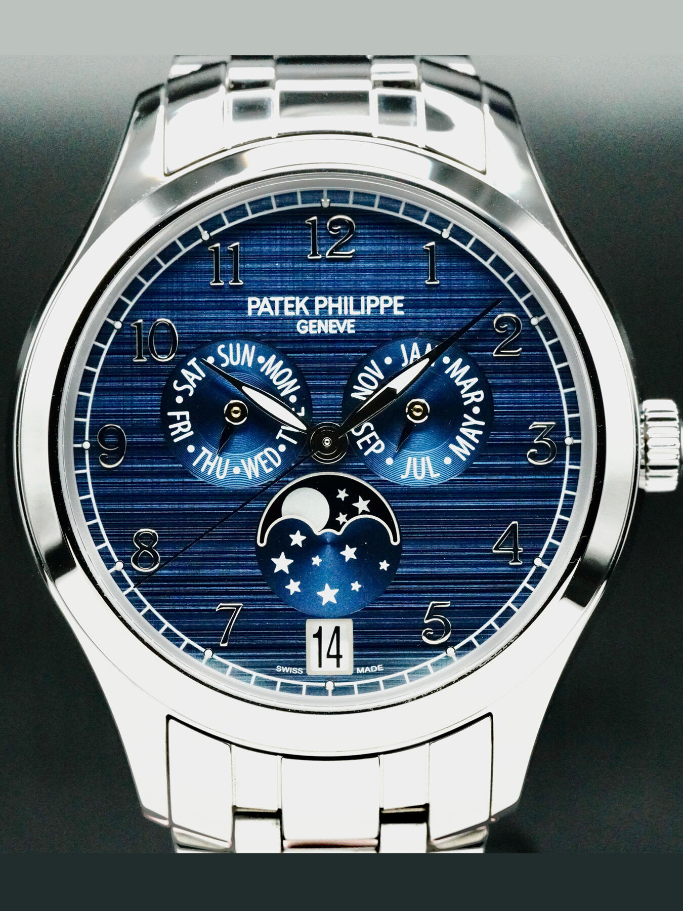 Patek Philippe 4947/1A-001 Annual Calendar Moon Phases