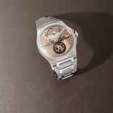 Czapek Antarctique Tourbillon Photon Sphere image 4 thumbnail