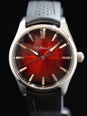 H. Moser & Cie. 3200-1207 Pioneer Mad Red