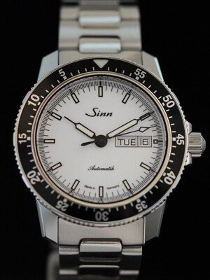 Sinn 104.ST.SA.I White Dial