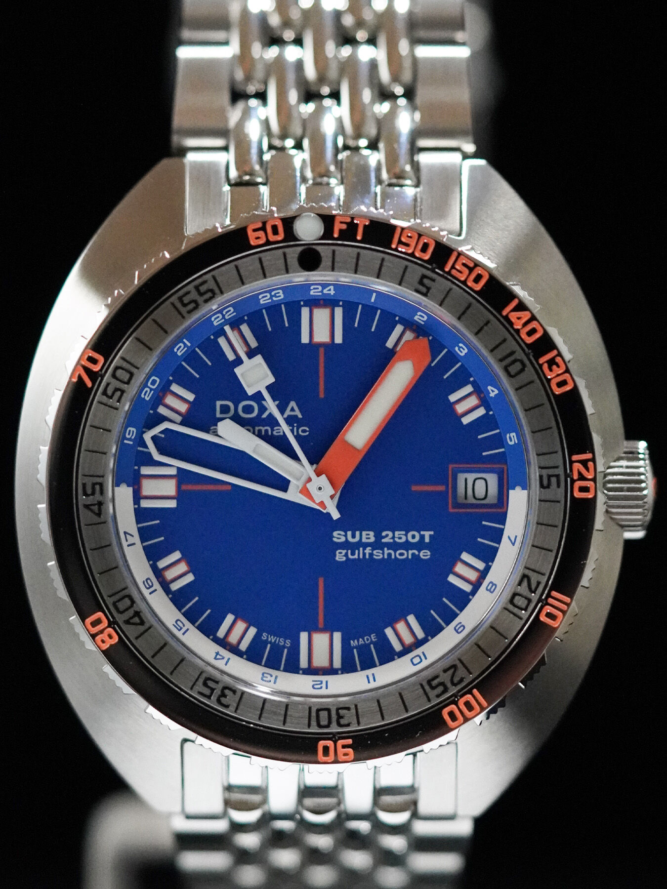 DOXA 855.10.231.10-SE11 SUB 250T Gulfshore Limited Edition