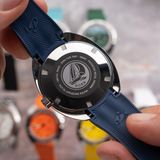 DOXA SUB 750T Caribbean 825.10.201.32 On Strap image 6 thumbnail