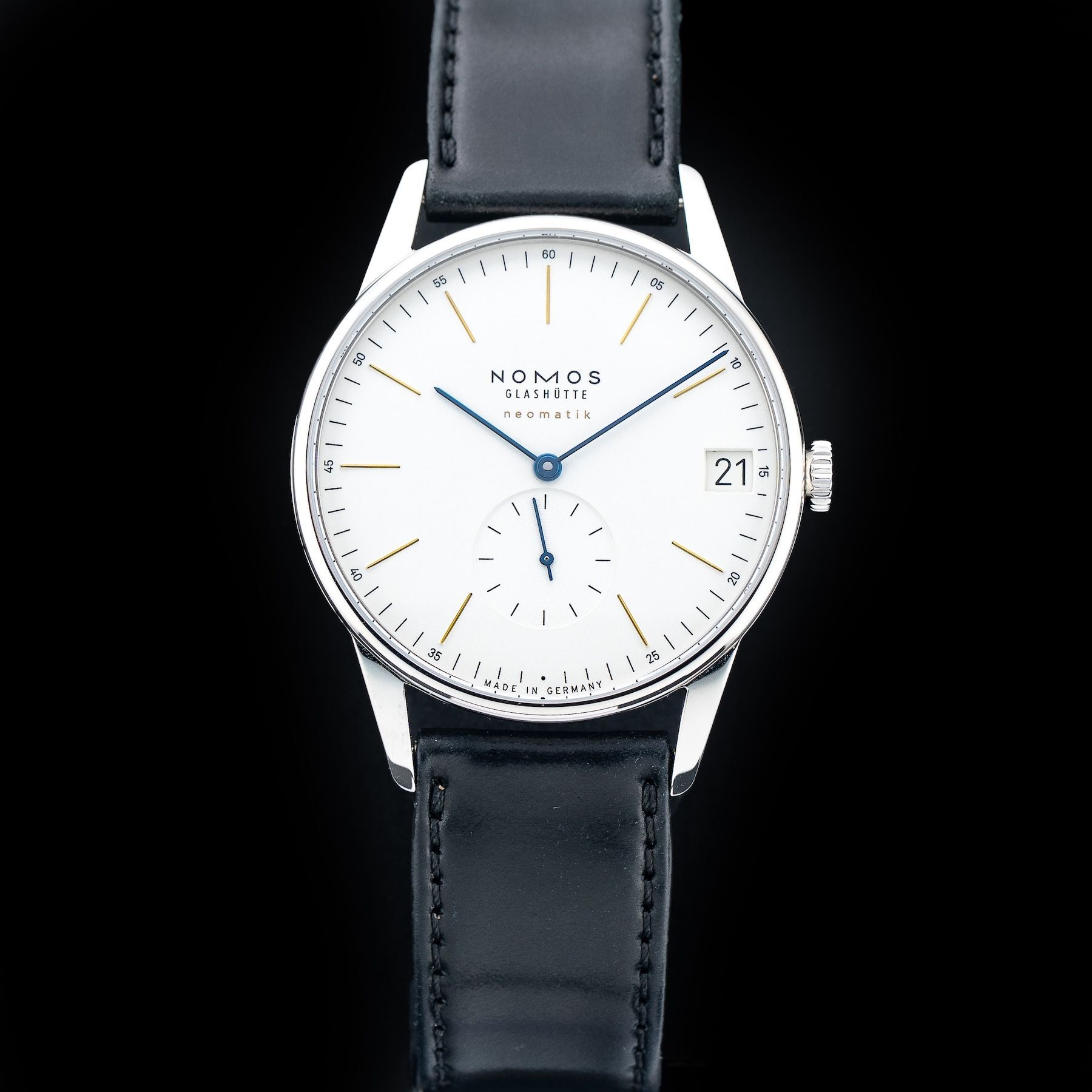 NOMOS Glashütte 360 Orion Neomatik 41 Date Automatic White Dial