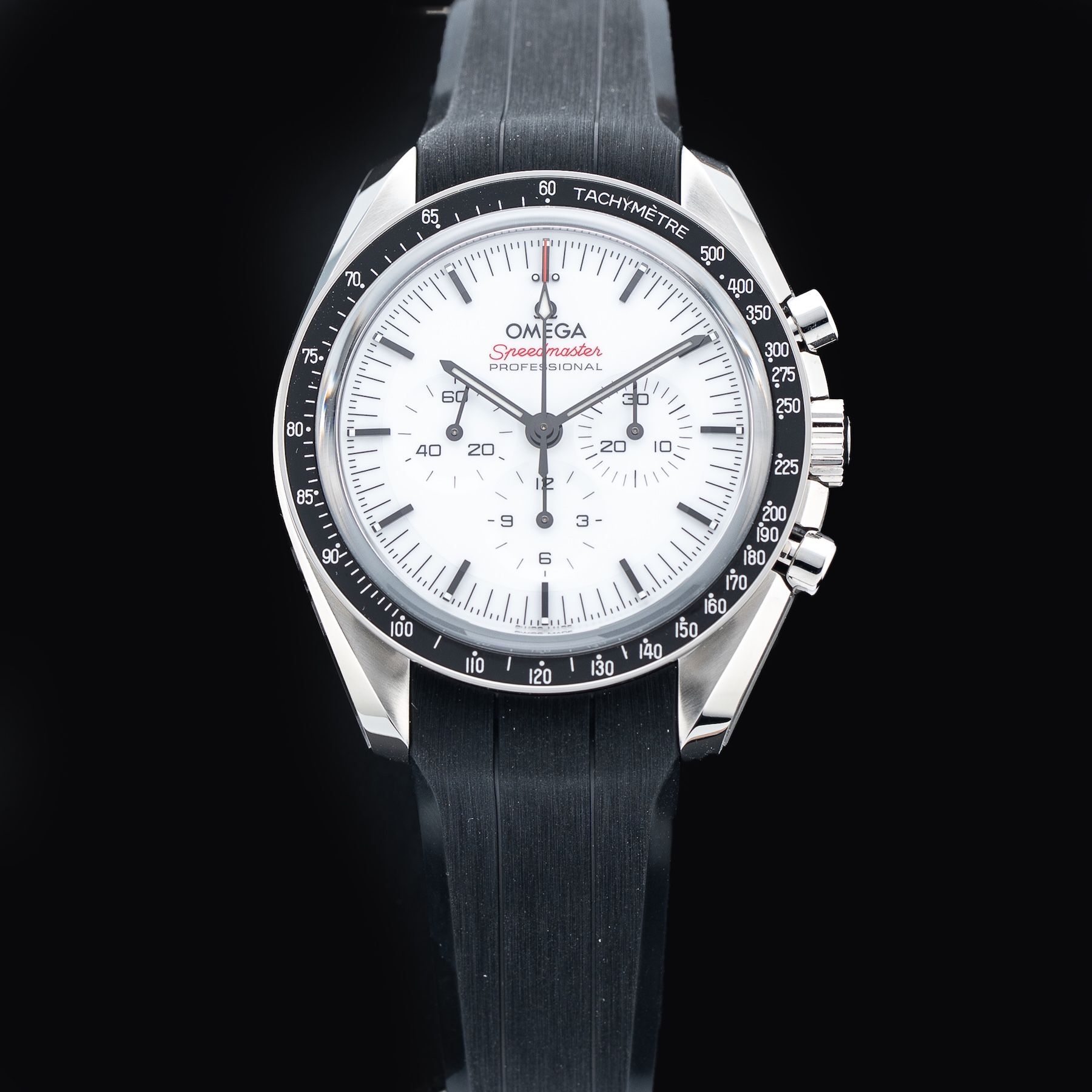 Omega 310.32.42.50.04.001 Speedmaster Moonwatch Professional White Dial On Rubber Strap