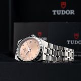 TUDOR M28500-0009 Royal 38mm Steel Salmon image 7 thumbnail