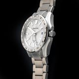 Grand Seiko SBGE285 image 2 thumbnail