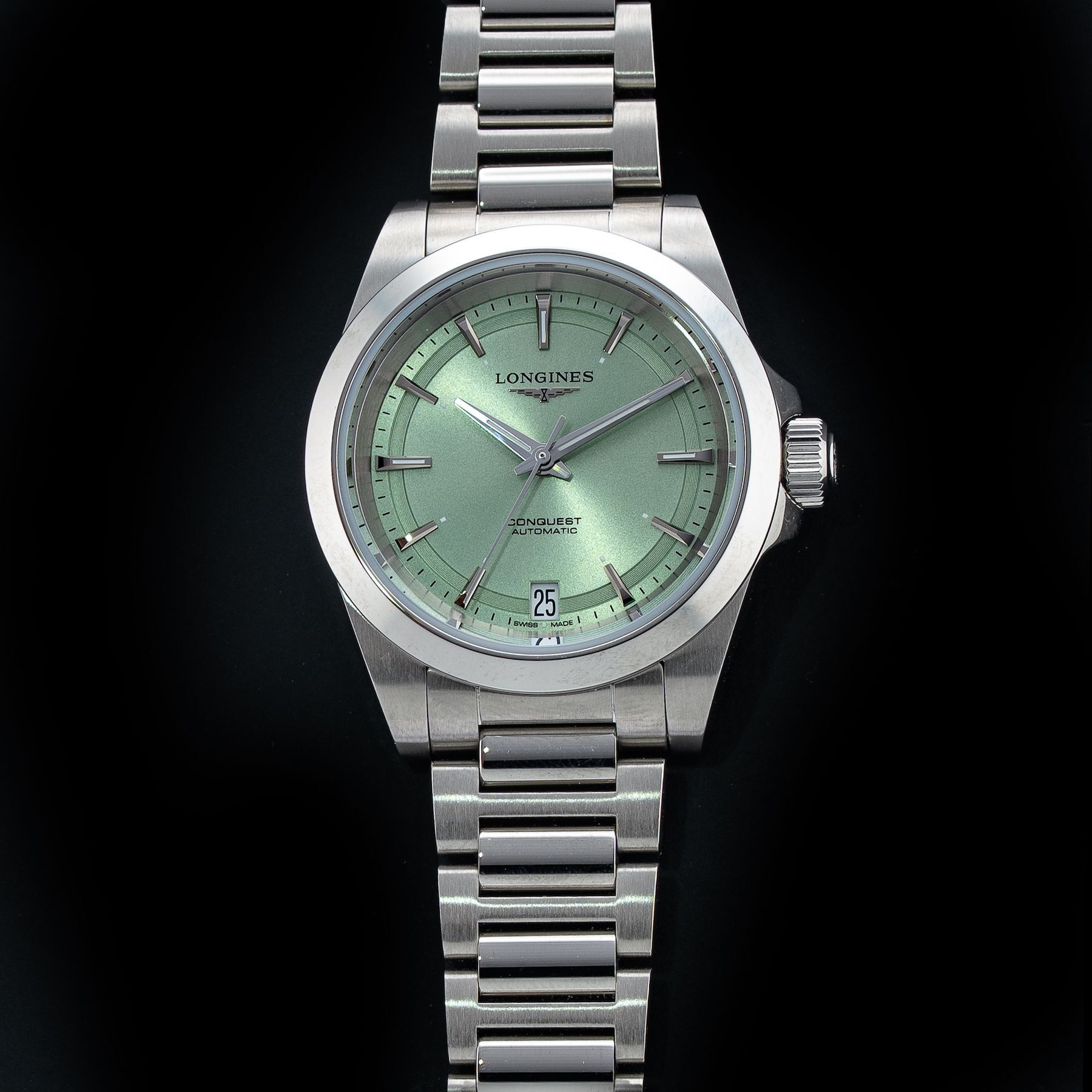 Longines L3.430.4.02.6 Conquest Sunray Green On Bracelet