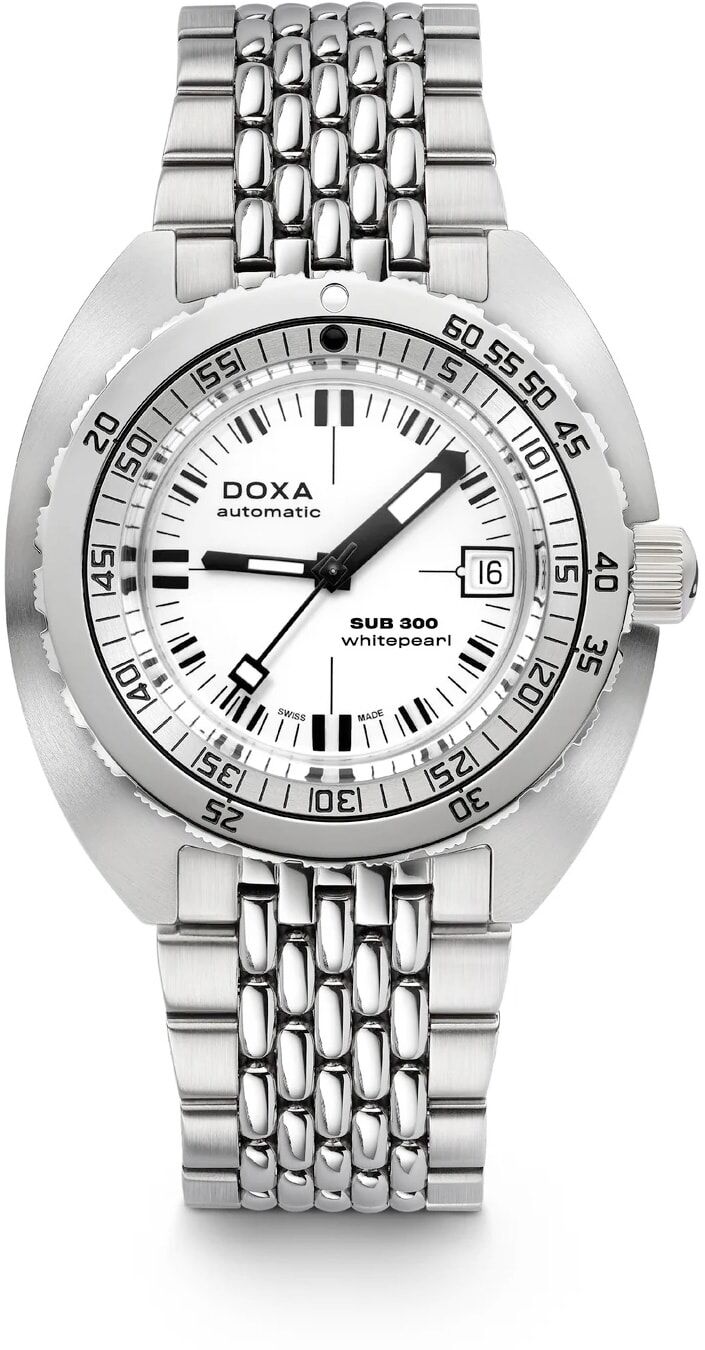 Doxa 821.10.011.10 SUB 300 Whitepearl on Bracelet