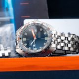 Doxa 883.10.101.10 1500T Sharkhunter on Bracelet image 8 thumbnail