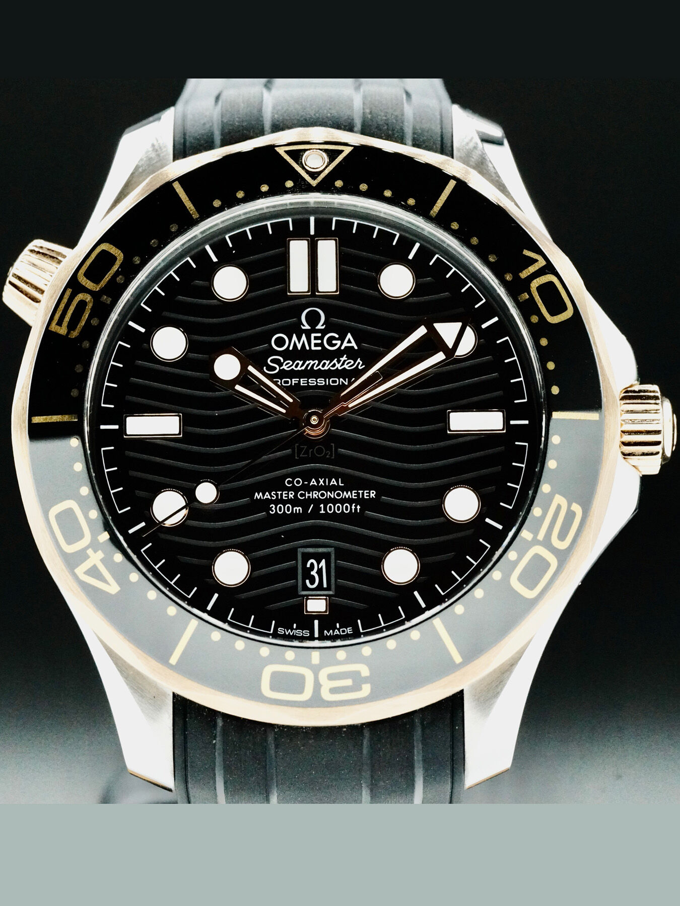 Omega 210.22.42.20.01.002 Seamaster Diver 300M Co-Axial Master Chronometer Sedna Gold