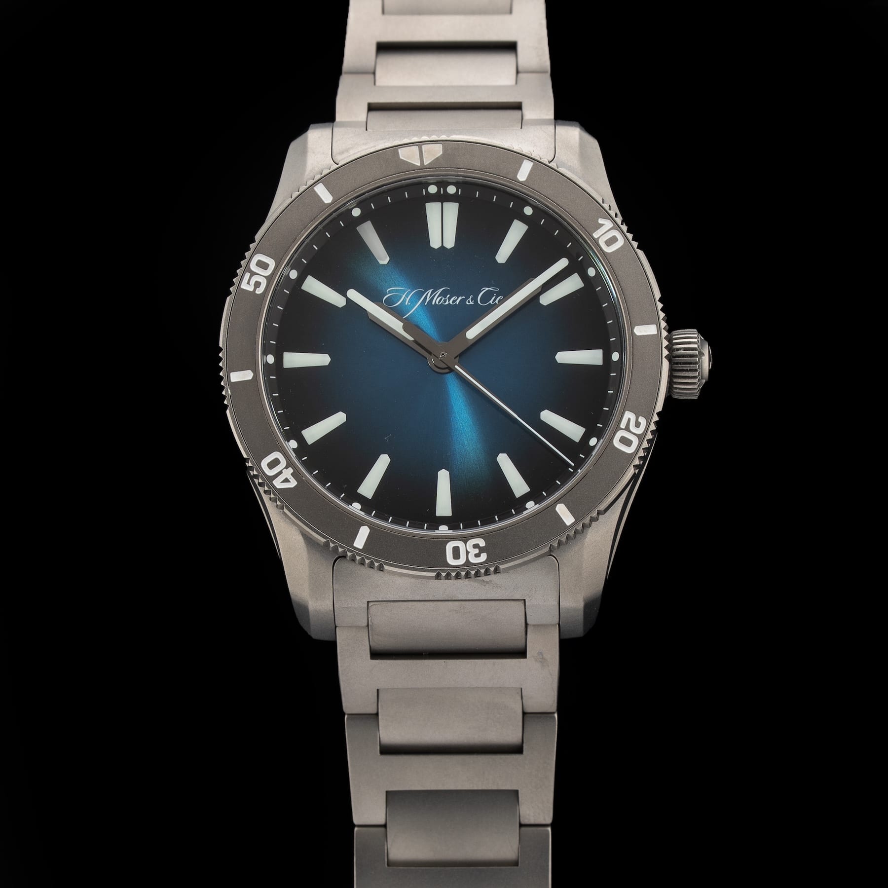 H. Moser & Cie. Pioneer S RB Centre Seconds 3200-0500