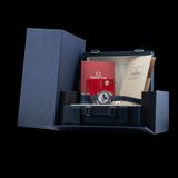 Omega Speedmaster Silver Snoopy Award 310.32.42.50.02.001 image 7 thumbnail