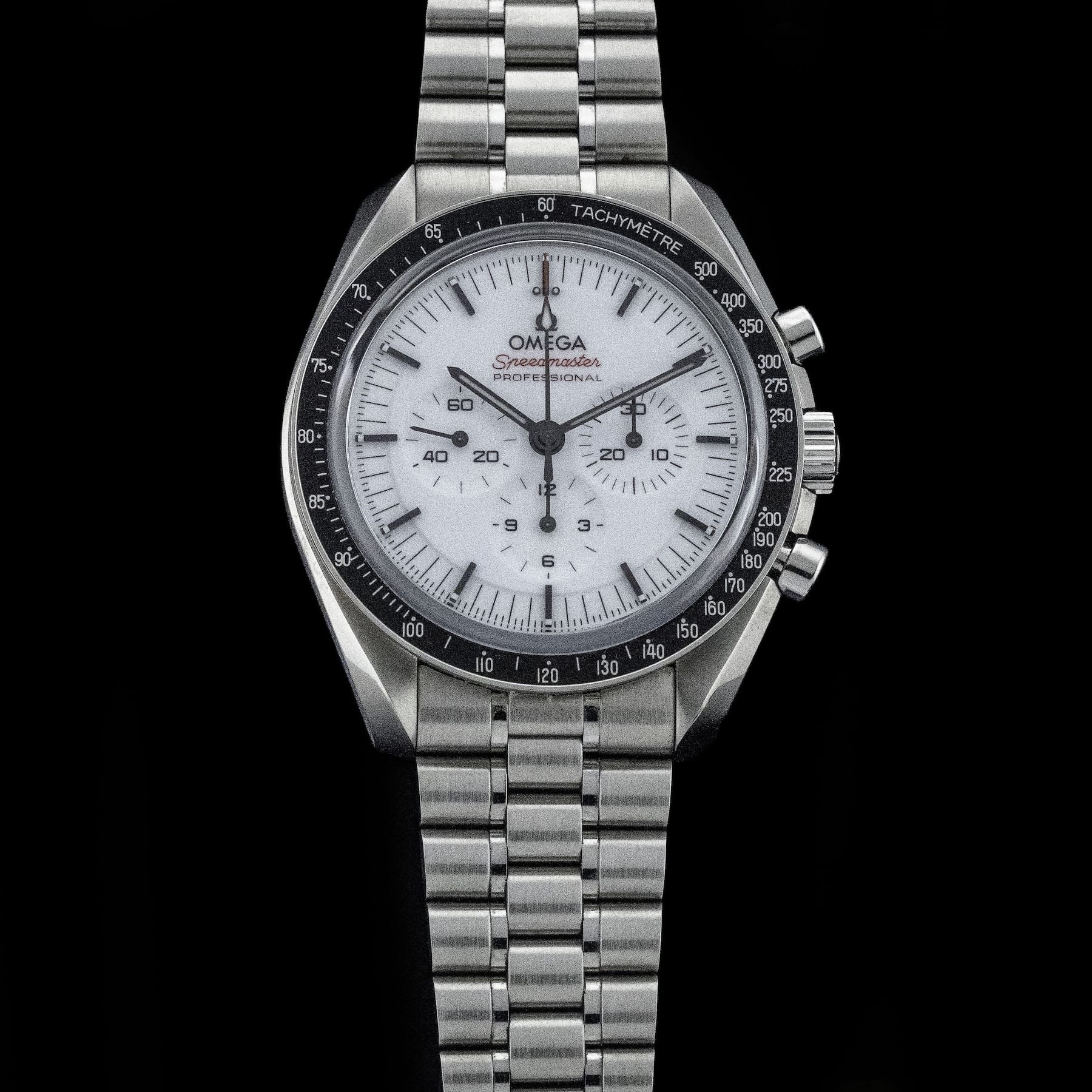 Omega 310.30.42.50.04.001 Speedmaster Moonwatch Professional White Dial