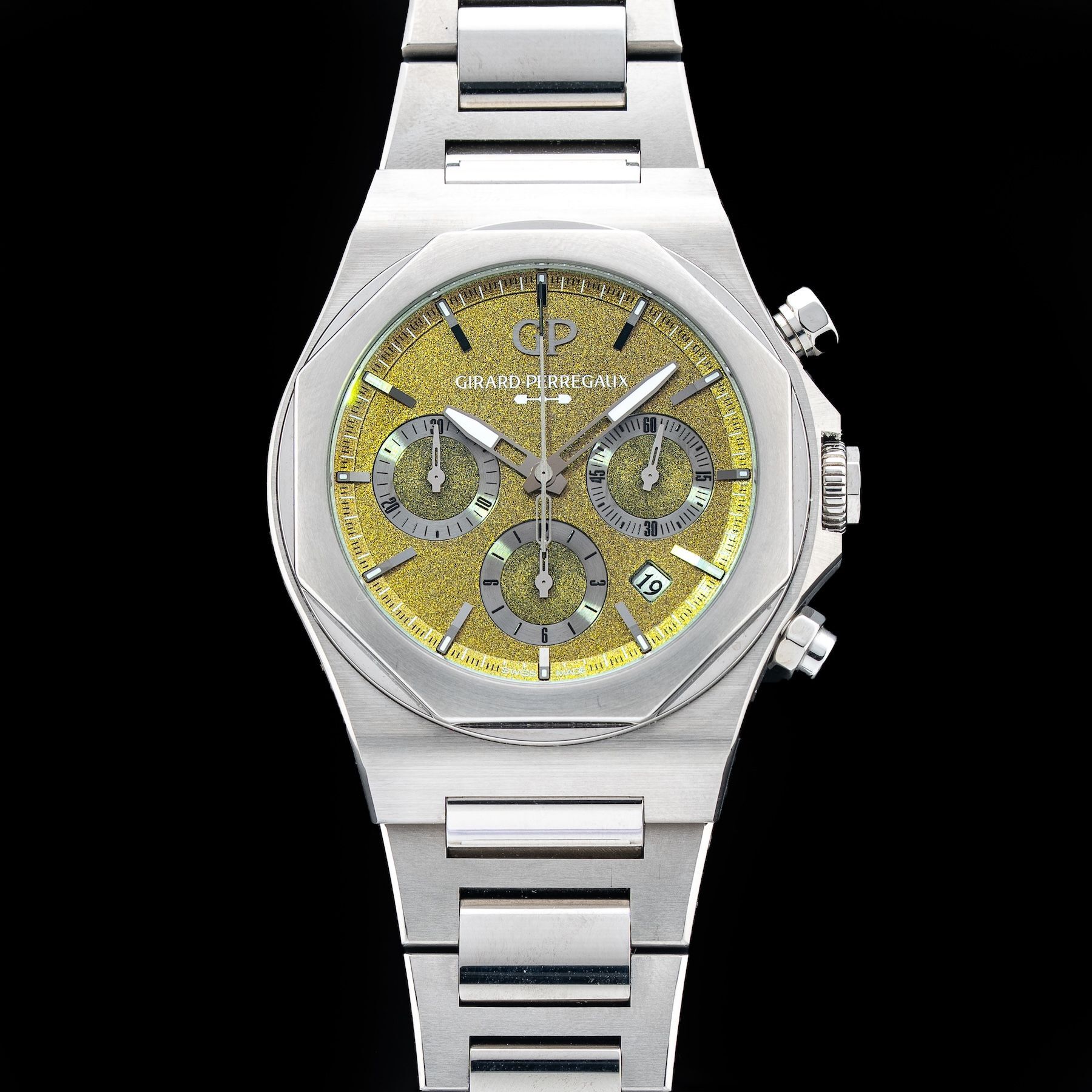 Girard Perregaux 81020-21-3398-1CM Laureato Chronograph Aston Martin Edition