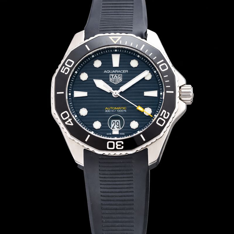 Tag Heuer WBP201A.FT6197 Aquaracer Professional 300 Date
