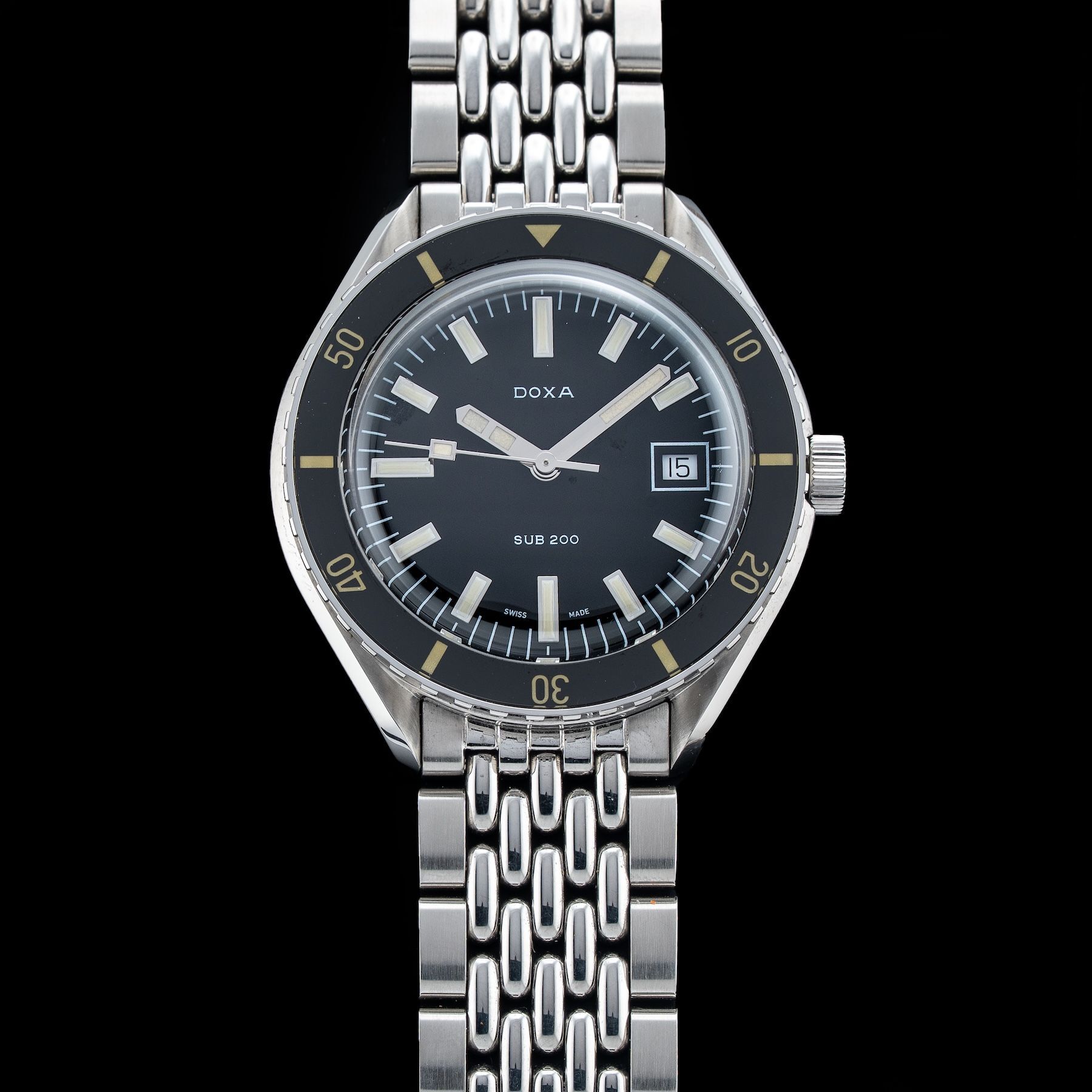 DOXA SUB 200 Sharkhunter 799.10.101.10