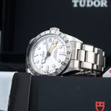 TUDOR 79470 Black Bay Pro image 7 thumbnail