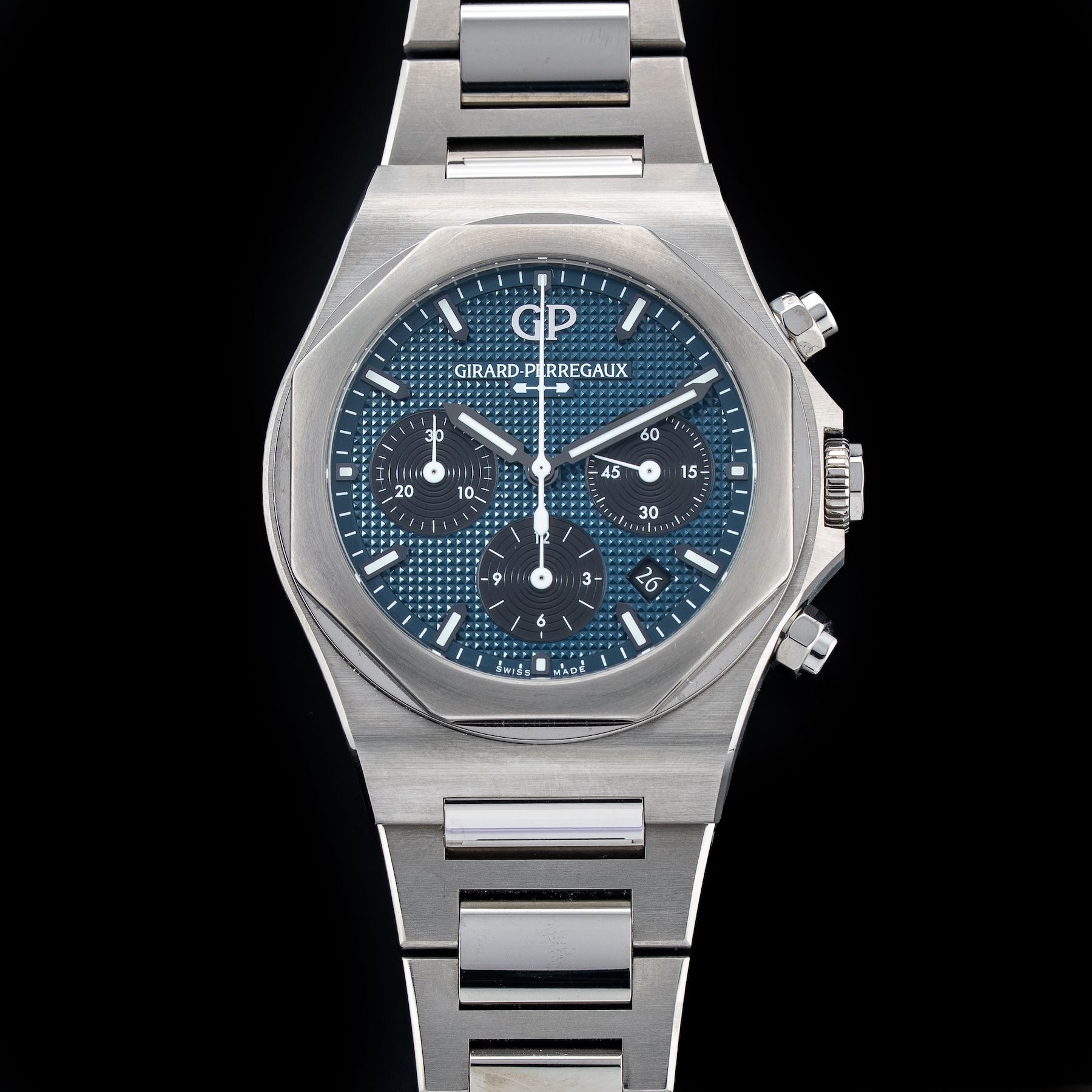 Girard Perregaux Laureato Chronograph Aiiro 81020-21-3311-1GM