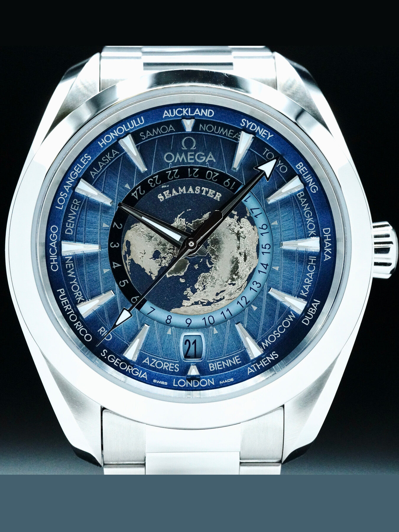 Omega 220.10.43.22.03.002 Seamaster Aqua Terra 150M Worldtimer Summer Blue on Bracelet