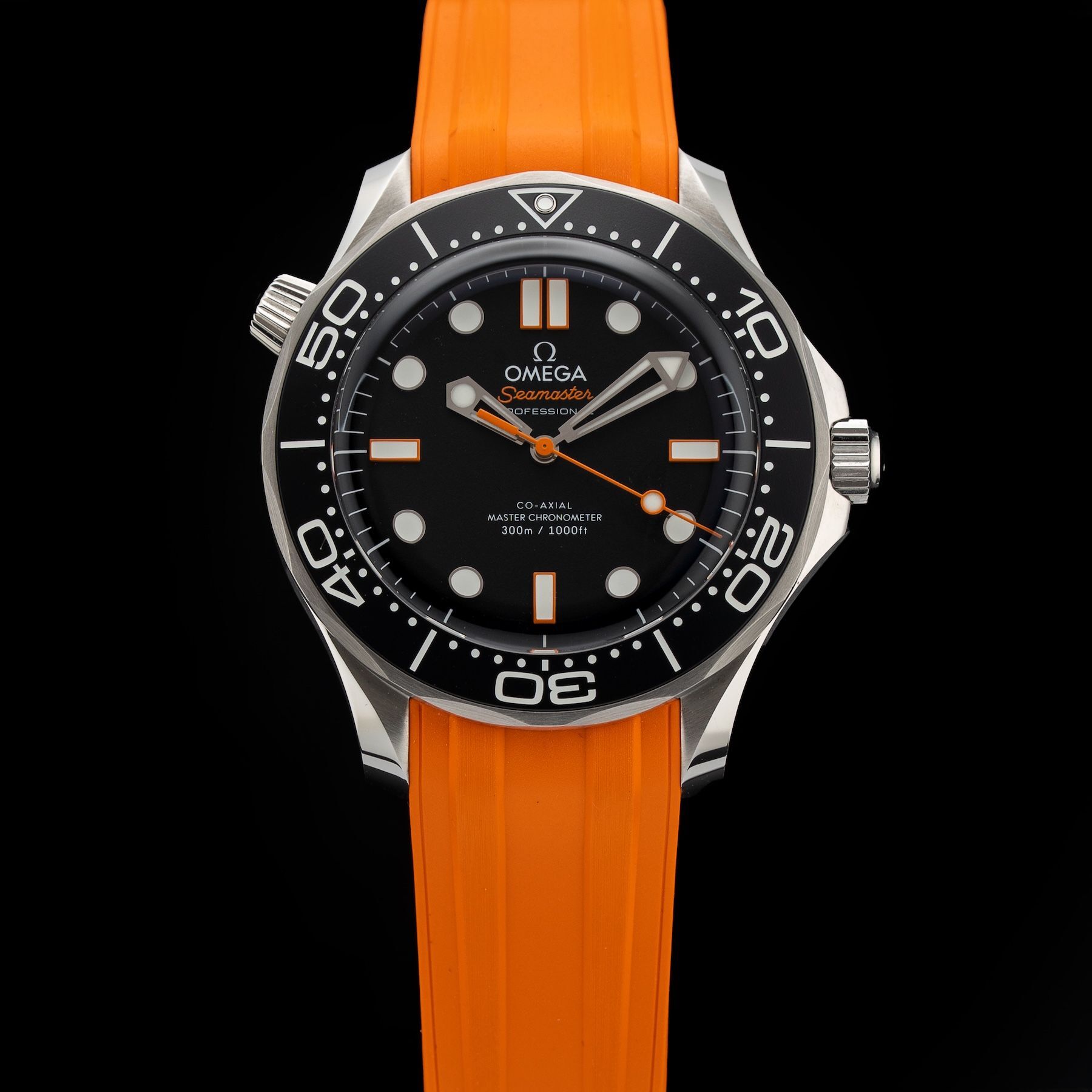 Omega Seamaster Diver 300M Orange 210.32.42.20.01.006