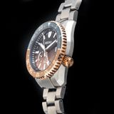 Seiko Prospex SNR058 image 2 thumbnail