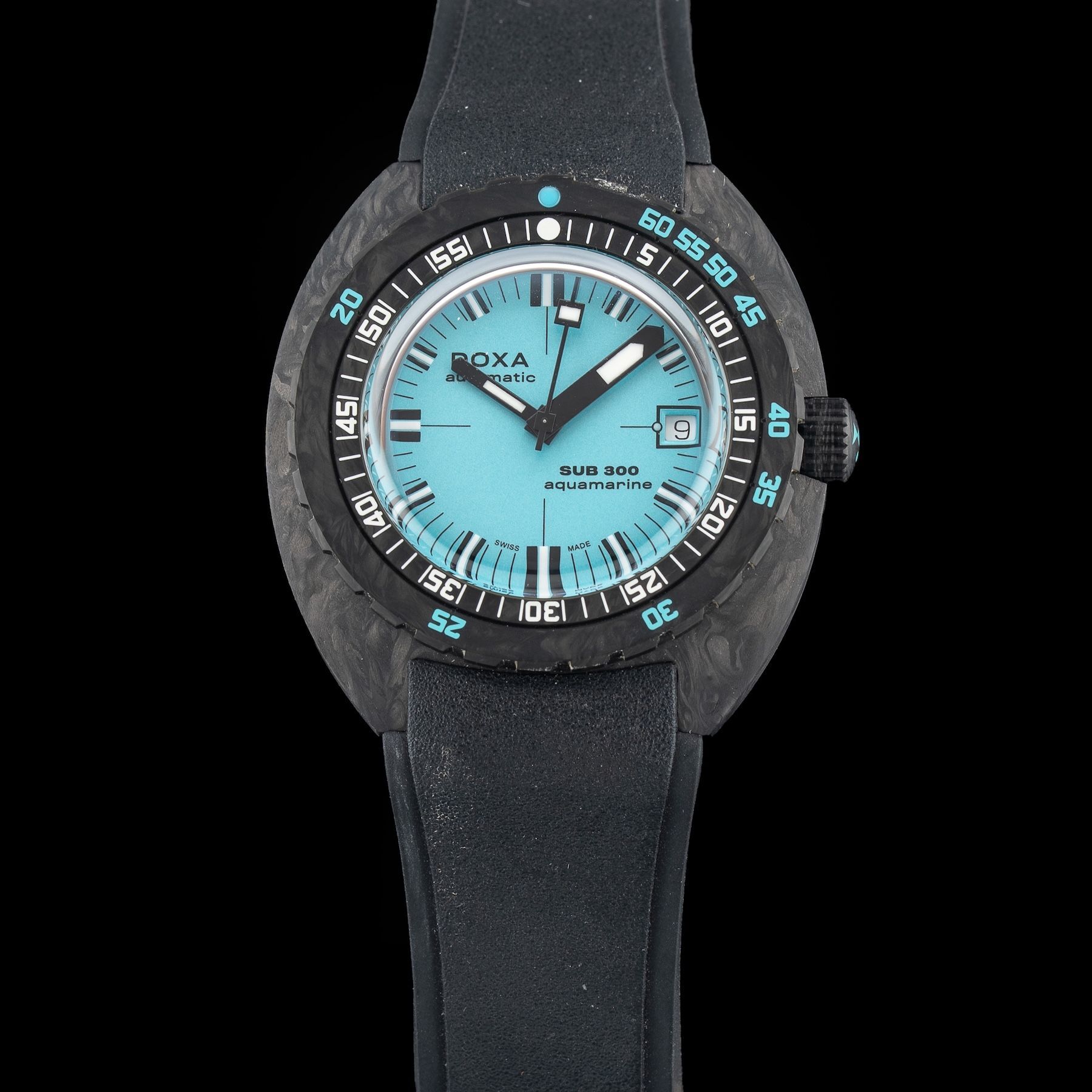 DOXA Sub 300 Carbon Aquamarine 822.70.241.20 on Strap