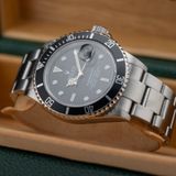 Rolex Submariner R16610A30B9325 image 9 thumbnail