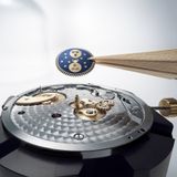 Breguet Classique Phase de lune 7235 7235BH/0H/9V6 image 7 thumbnail