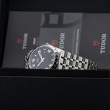 TUDOR Royal M28500-0003 image 8 thumbnail