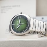 H. Moser & Cie. Streamliner 6200-1200 image 9 thumbnail