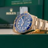 Rolex Submariner Date 18K Yellow Gold Blue Dial 126618LB image 9 thumbnail